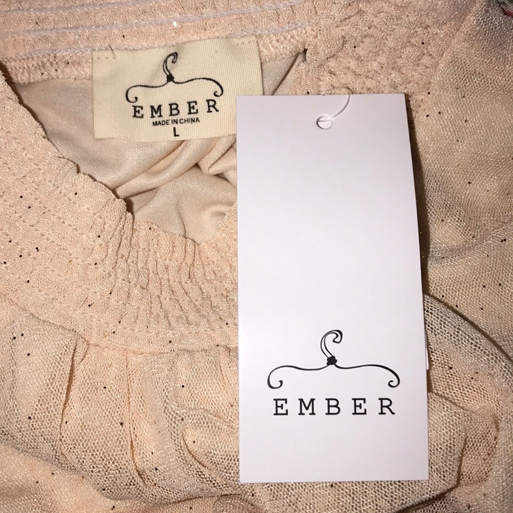 🆕Ember Blouse - Picture 8 of 10